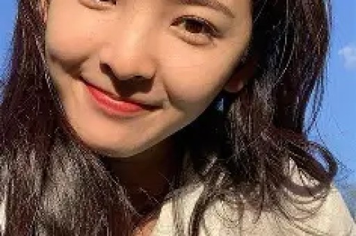 8年旧瓜再上热搜！黄景瑜前妻王雨馨一句暗讽引关注